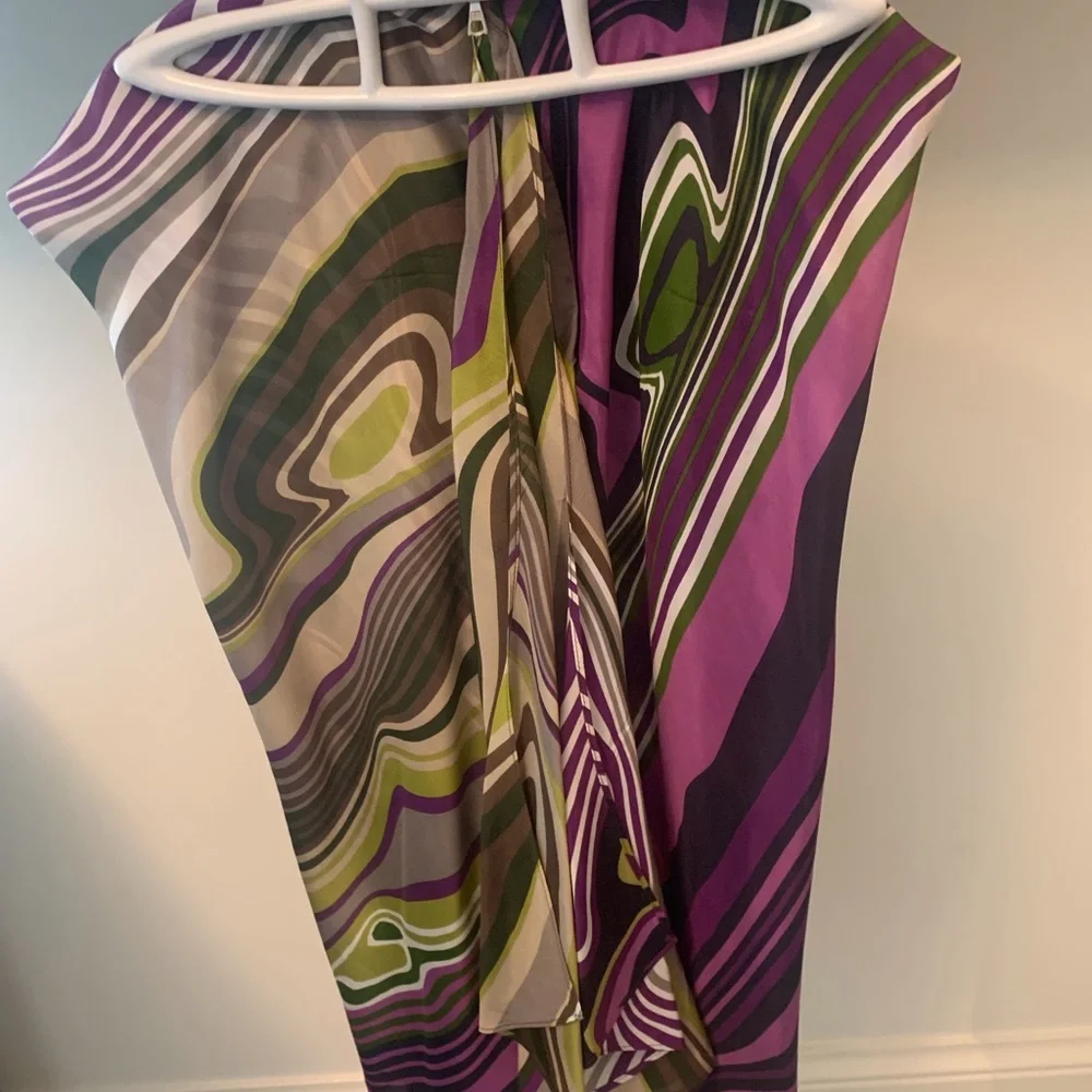 Hugo Boss Purple and Green Swirl Print Midi Skirt - Picture 3 of 3